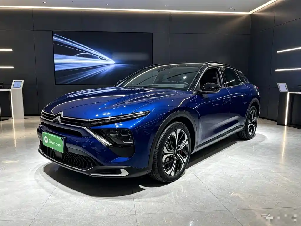 Citroën Versailles C5 X 2023 2021 1.6T Momentum Extraordinary