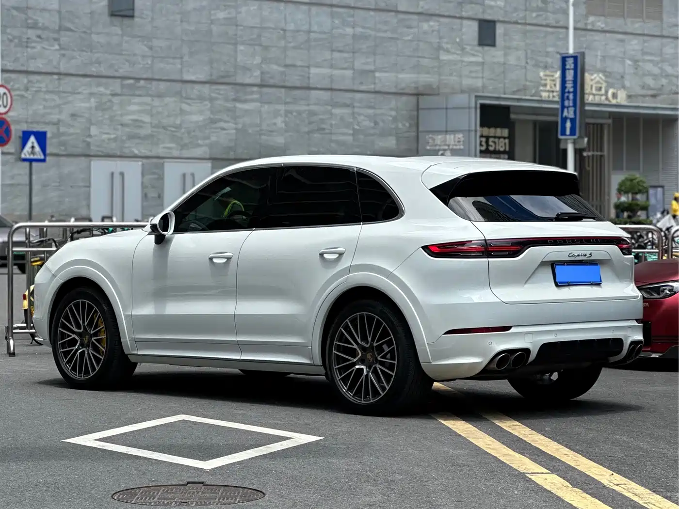 Porsche Cayenne 2020 Cayenne S 2.9T фото 21