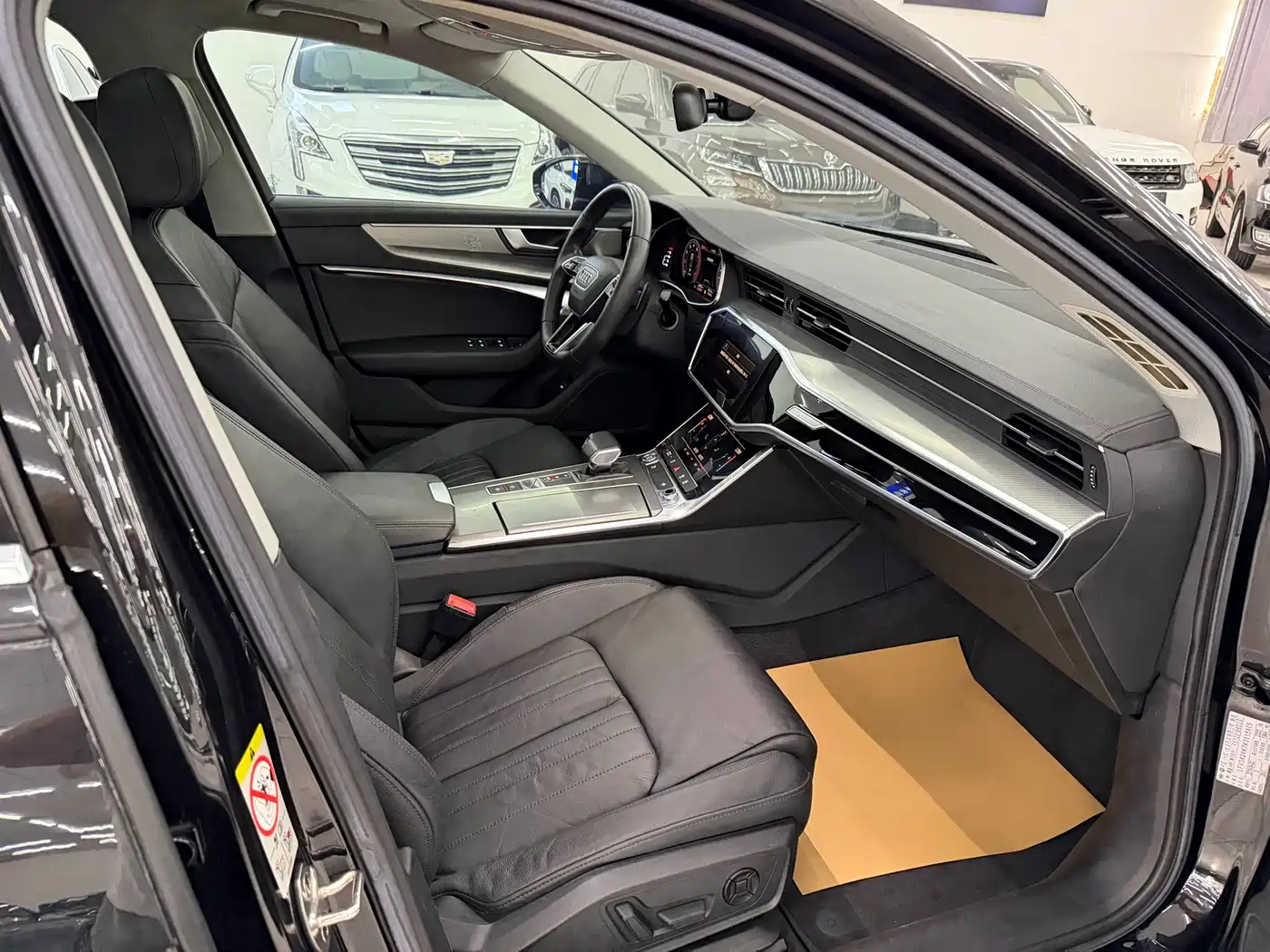 Фото 7 - Audi A6L