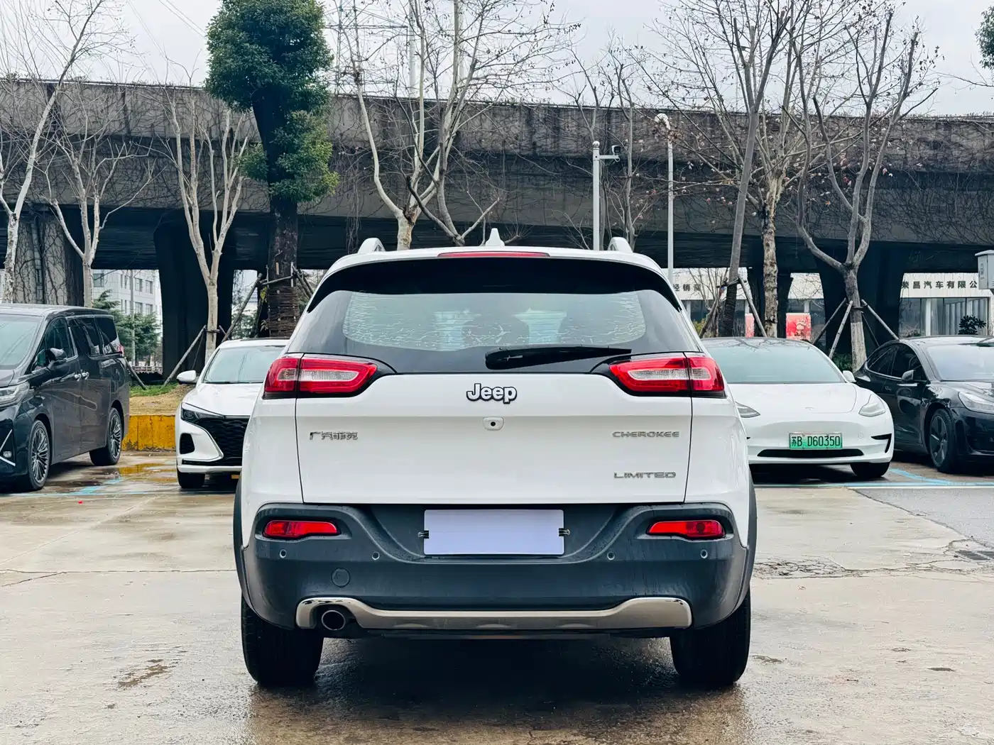 Jeep Cherokee 2018 2017 2.0L Superior Edition