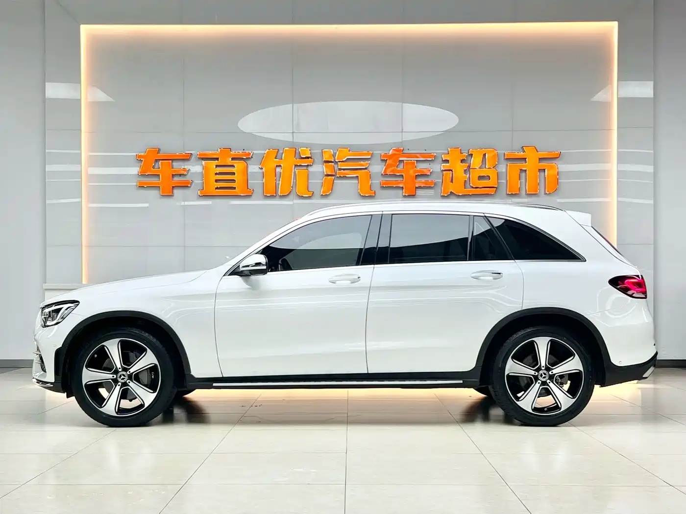 Mercedes-Benz GLC 2021 GLC 300 L 4MATIC Luxury фото 4