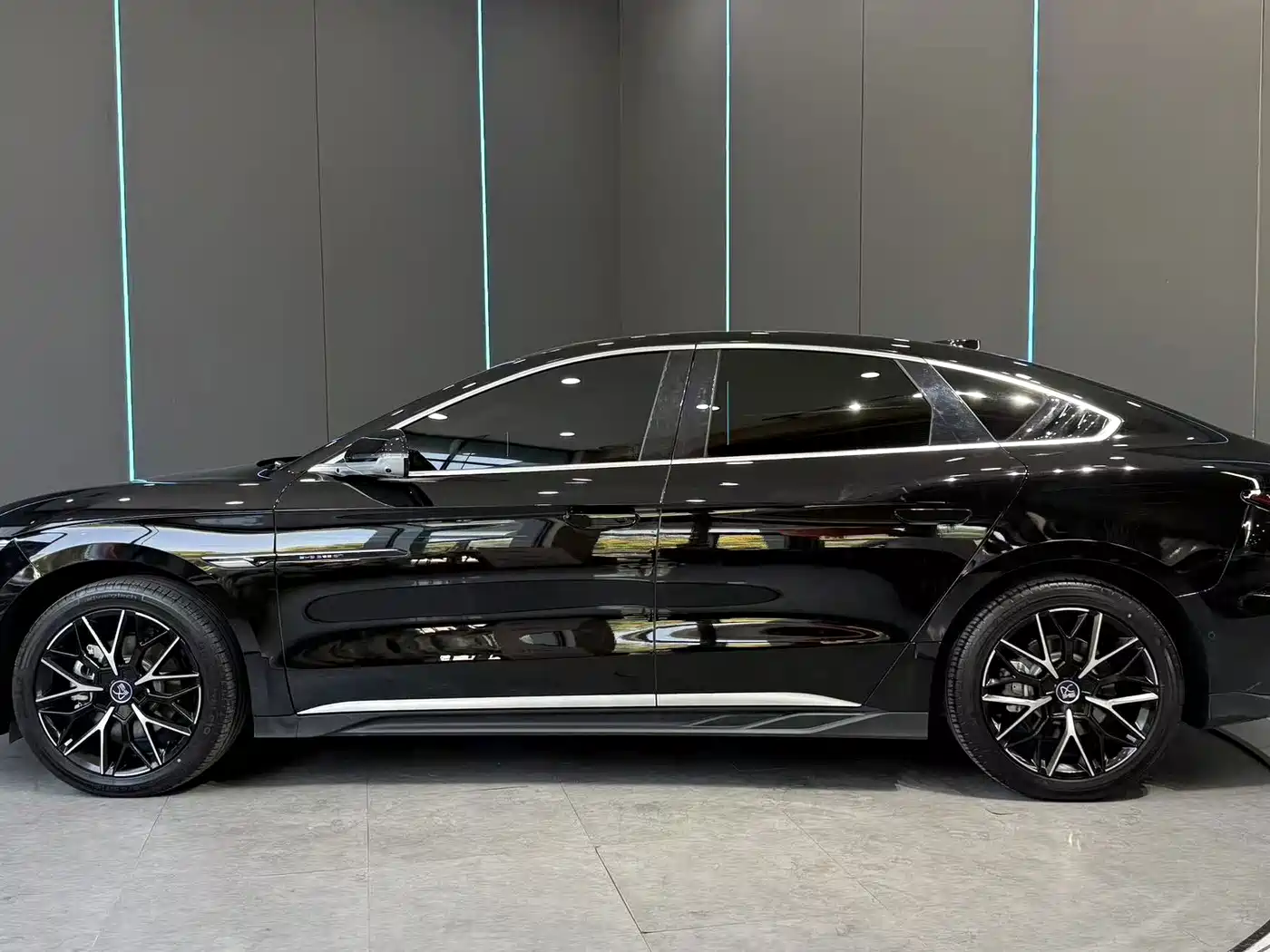 BYD Han 2025 2025 EV Smart Drive Edition 506KM Premium