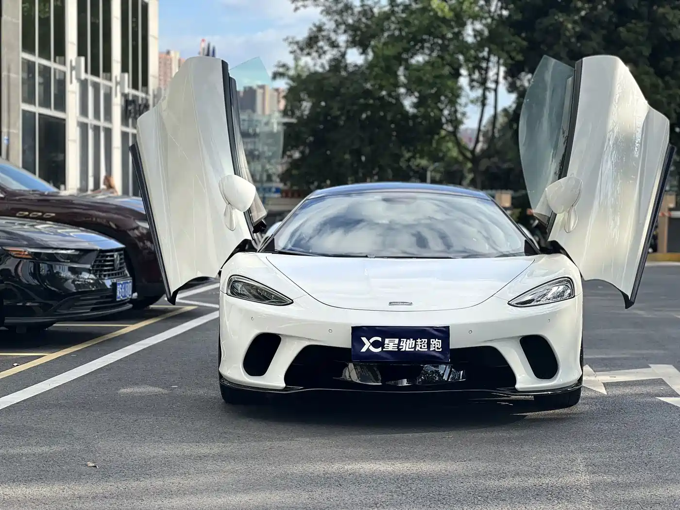 McLaren GT 2023 2023 4.0T Standard Model