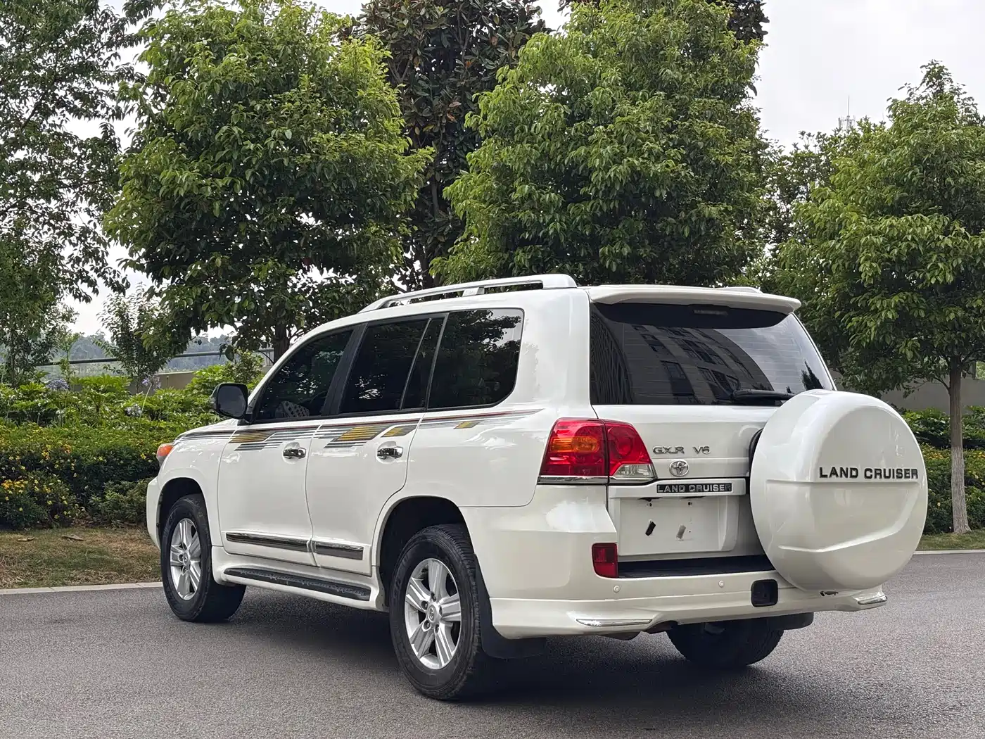 Toyota Land Cruiser (Import) 2015 4.0L V6 Middle East Limited Edition фото 7