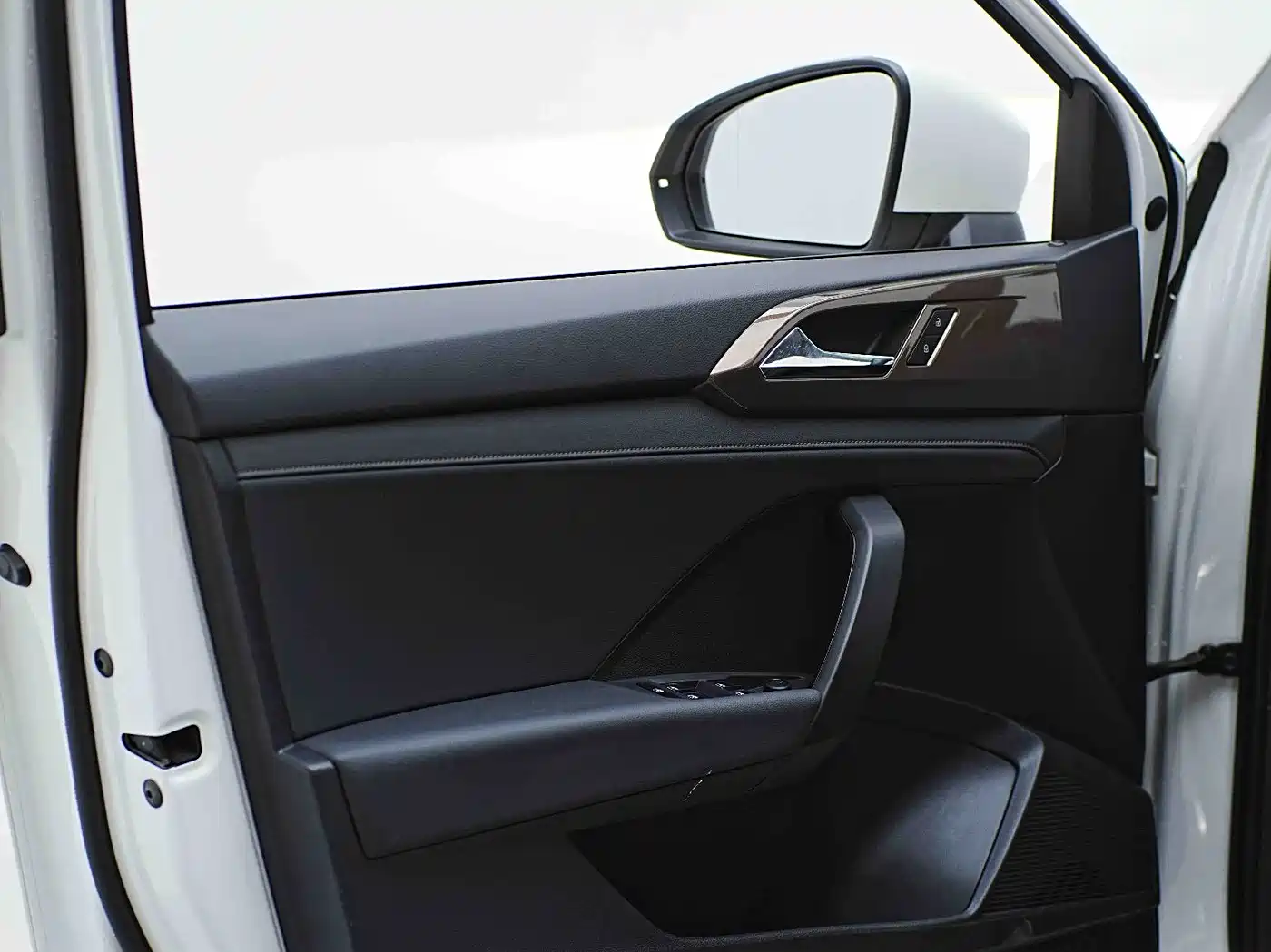 Volkswagen Tharu 2021 280TSI 2WD Luxury Plus фото 19