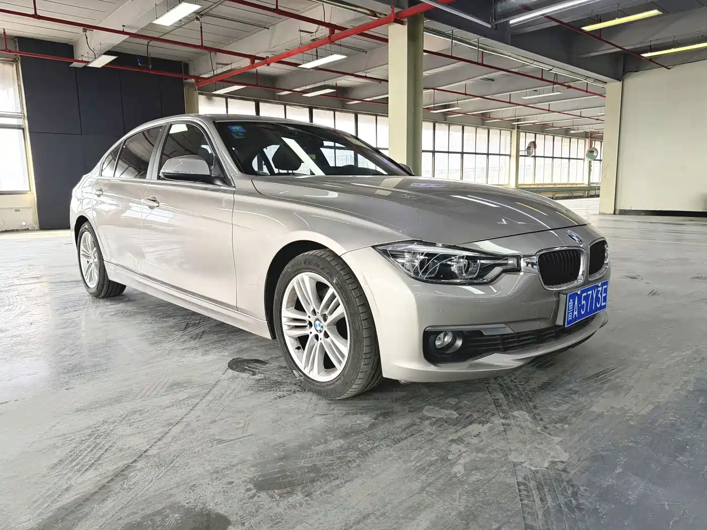 BMW 3 Series 2017 320Li Fashion фото 3