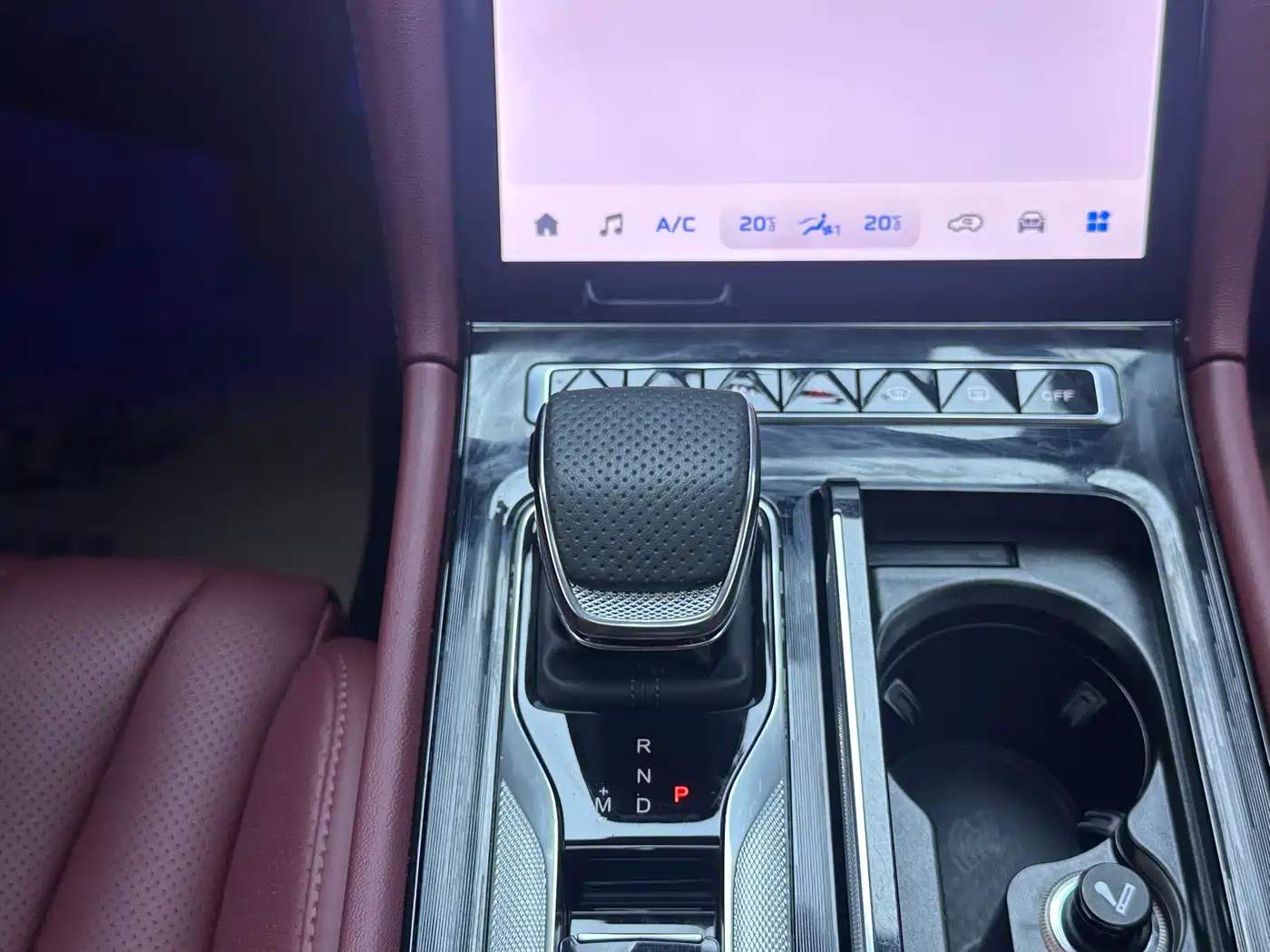 Hongqi H5 2023 1.5T DCT Smart Connect Flag Rhythm фото 9