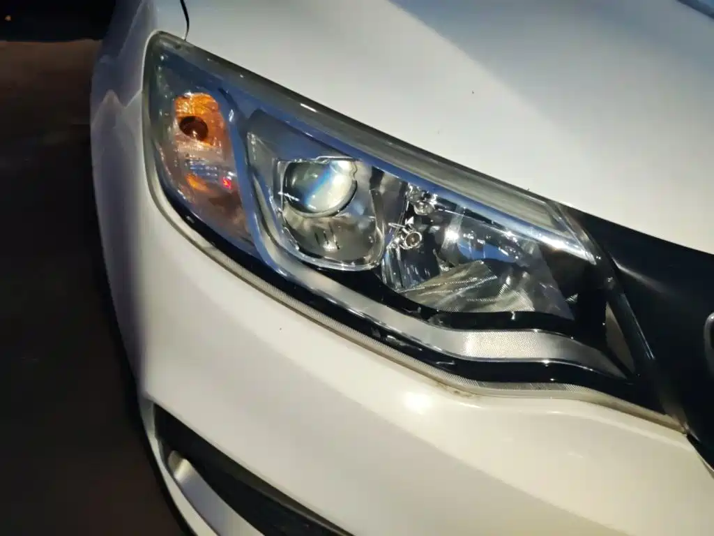 Фото 7 - Geely Vision