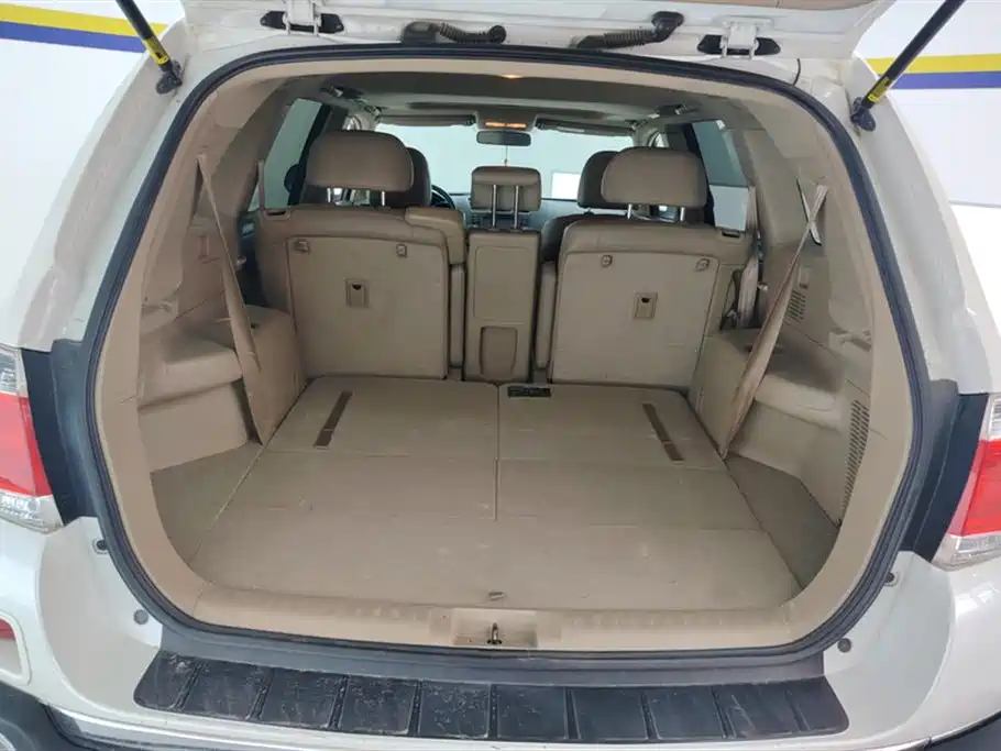 Toyota Highlander 2012 2.7L 2WD 7-Seater Luxury Edition фото 4