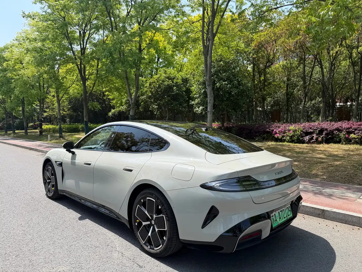 Xiaomi Auto Xiaomi SU7 2024 RWD Long Range Intelligent Driving Edition фото 6