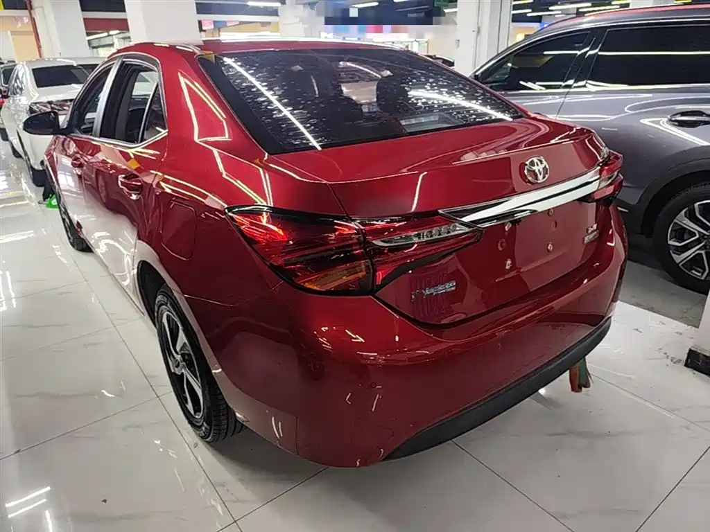 Toyota Levin 2017 Facelift 185T CVT Elite (China V) фото 5