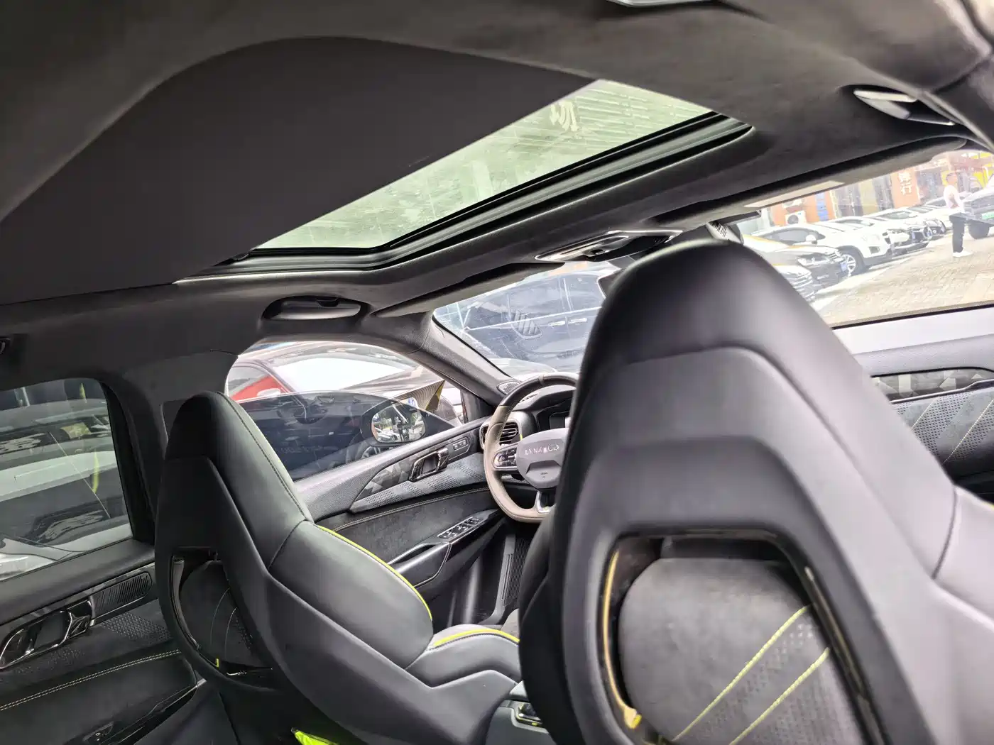 Lynk & Co 03 2022 03+ 2.0TD Auto Wind Rider Edition фото 10