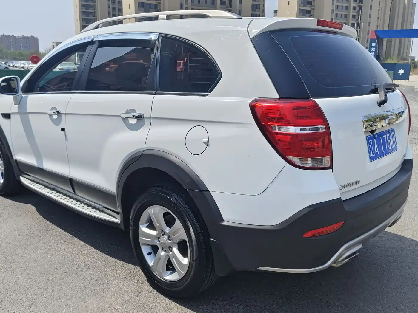 Chevrolet Captiva 2017 2.4L 2WD Luxury Edition 7-Seater фото 7