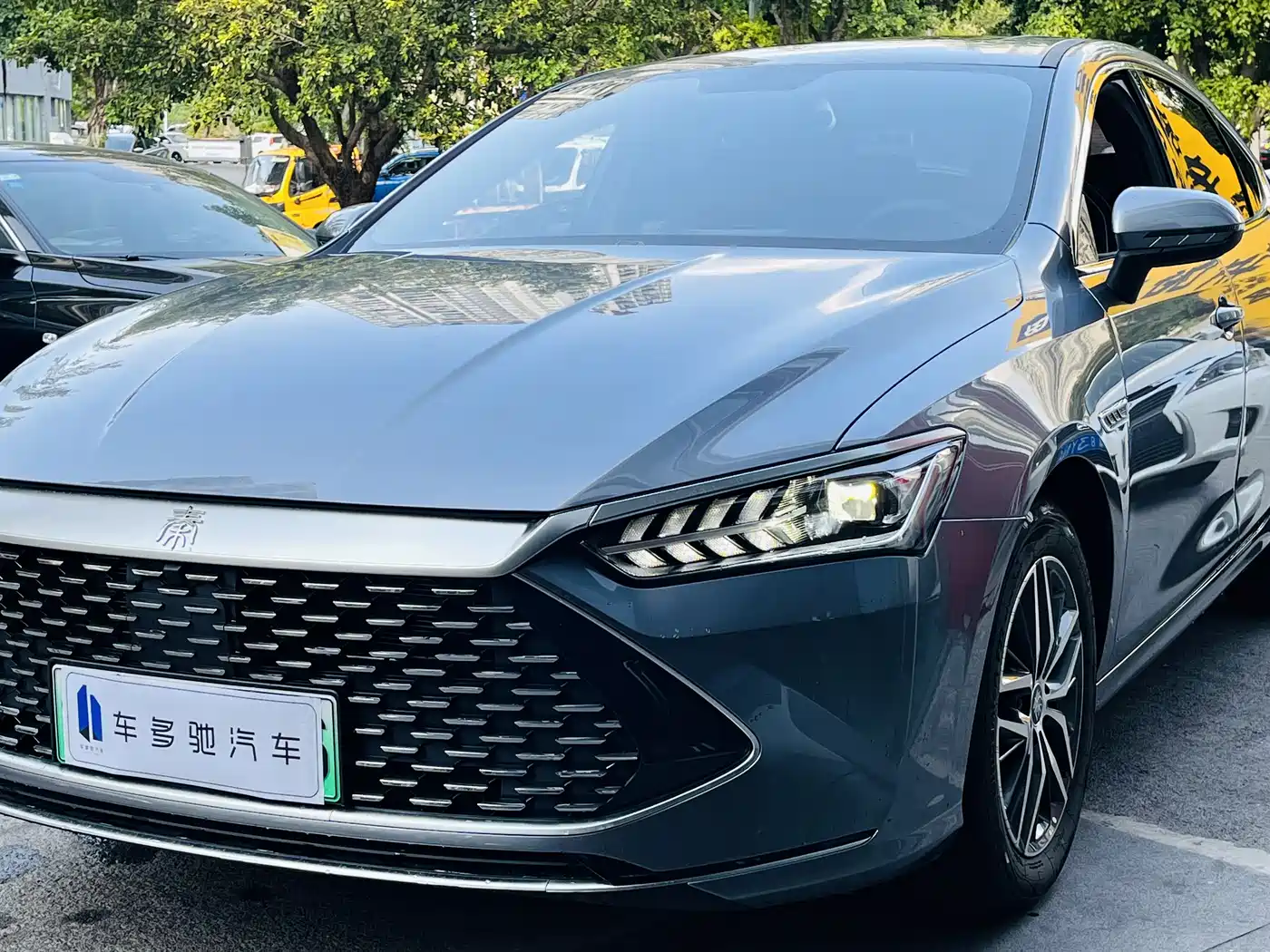 BYD Qin PLUS 2021 DM-i 55KM Premium фото 2