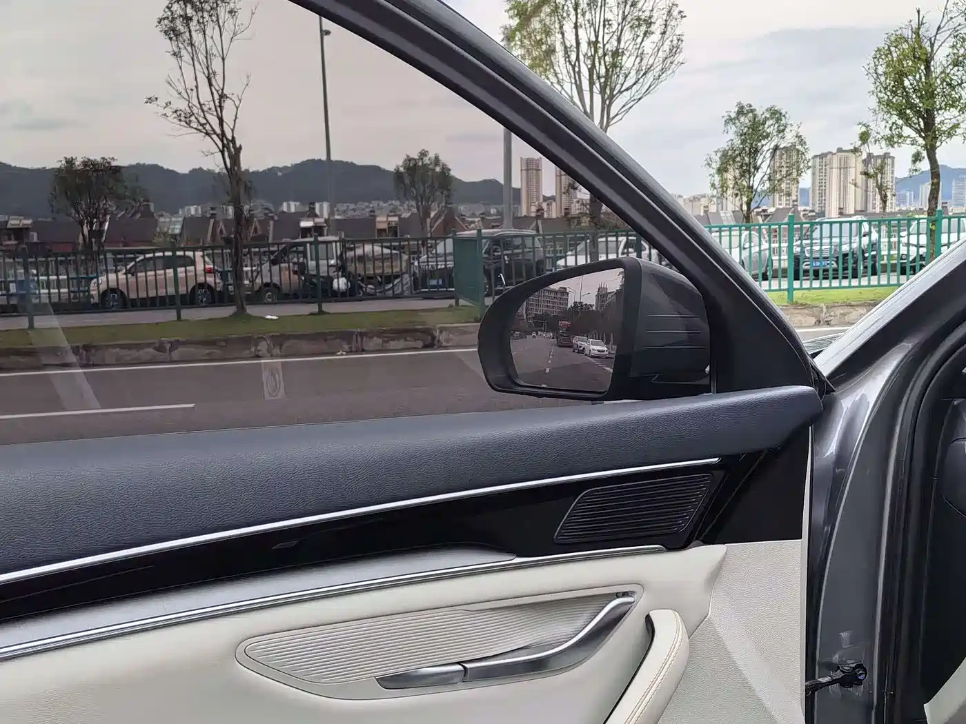 BYD Song PLUS PHEV 2021 DM-i 110KM Flagship PLUS фото 13