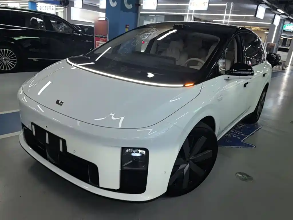 Li Auto Li i8 2025 2025 Standard Edition