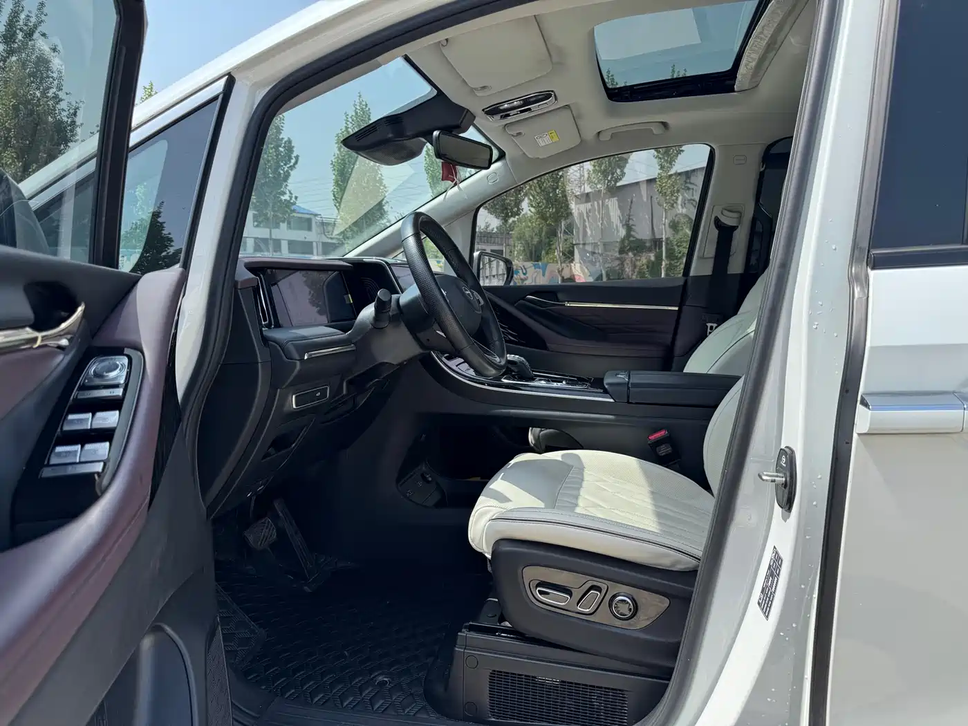GAC Trumpchi Trumpchi M8 2024 Master Series 400T Ultimate Edition фото 6