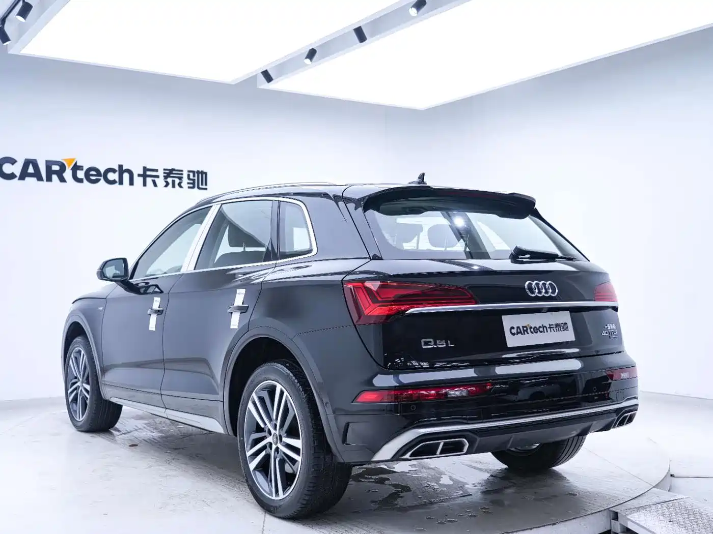 Audi Q5L 2022 Facelift 40T Luxury Dynamic фото 18