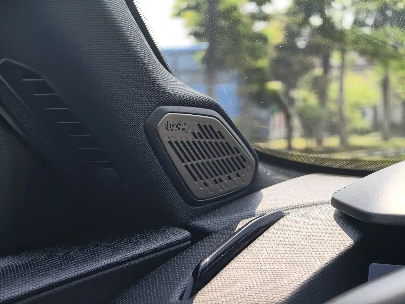 Lynk & Co 03 2023 2.0TD DCT Power Halo фото 18