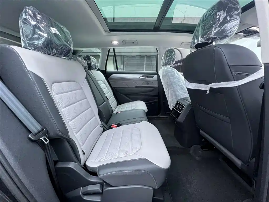 Volkswagen Talagon 2025 330TSI Luxury Cruise Public Edition фото 27