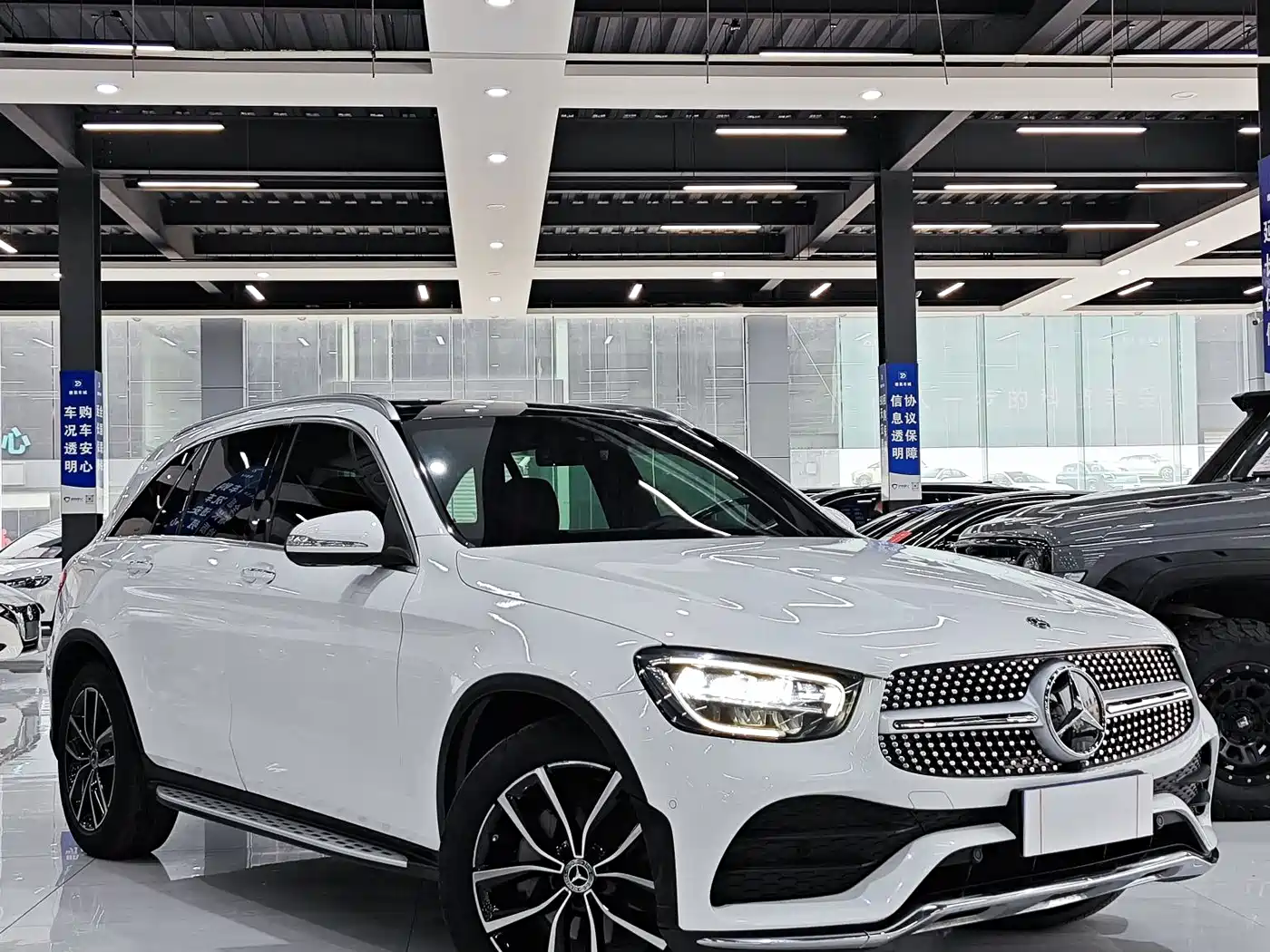 Mercedes-Benz GLC 2020 GLC 300 L 4MATIC Dynamic фото 3