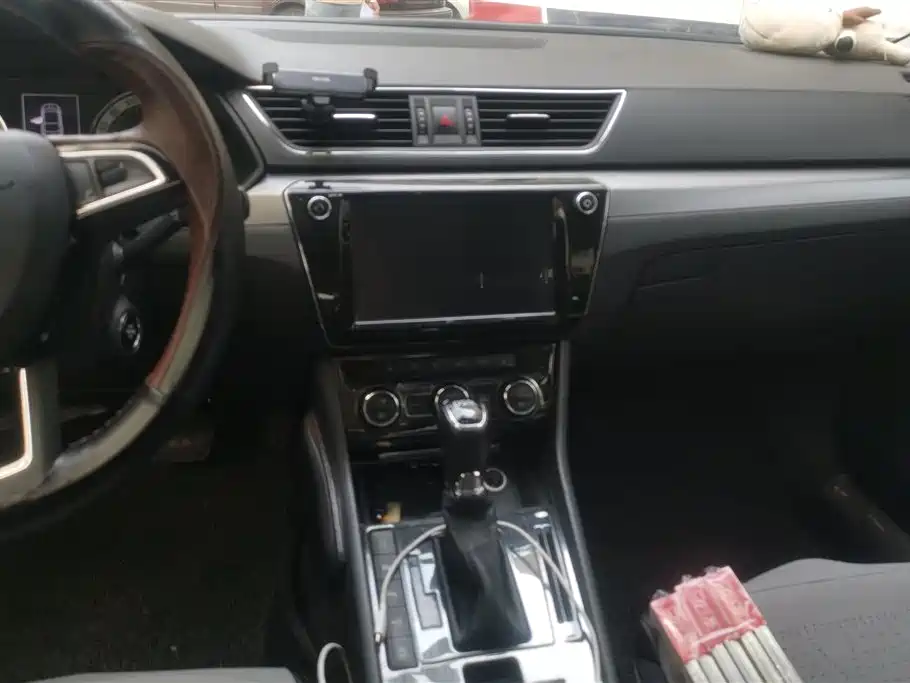 Škoda Superb 2018 TSI330 DSG Comfort Edition China V фото 13