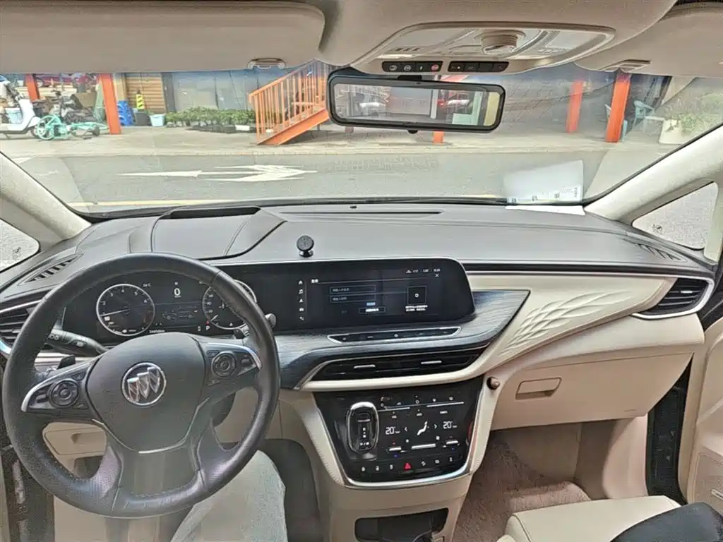 BUICK GL8