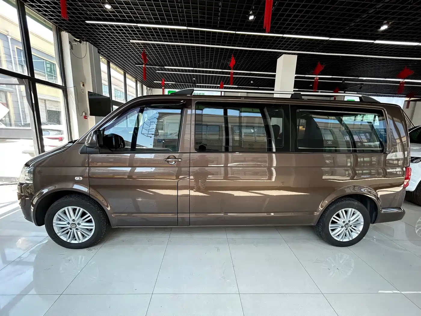 Volkswagen Caravelle 2014 2.0TSI 4WD Comfort Edition фото 3