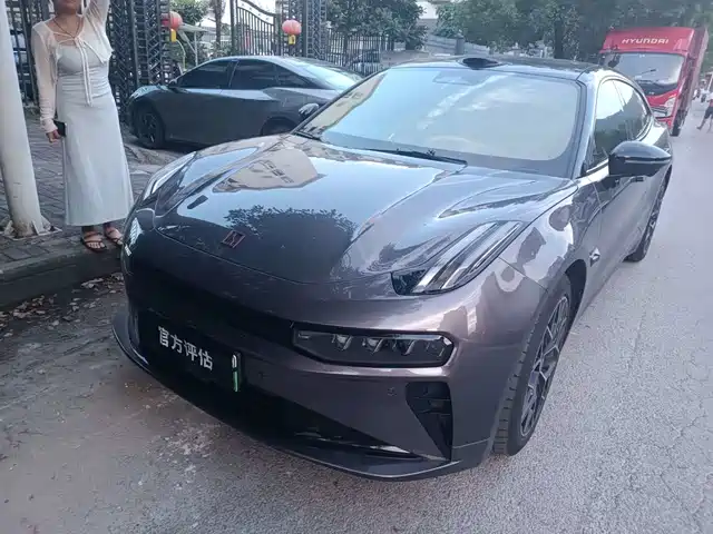 ZEEKR 001 2026