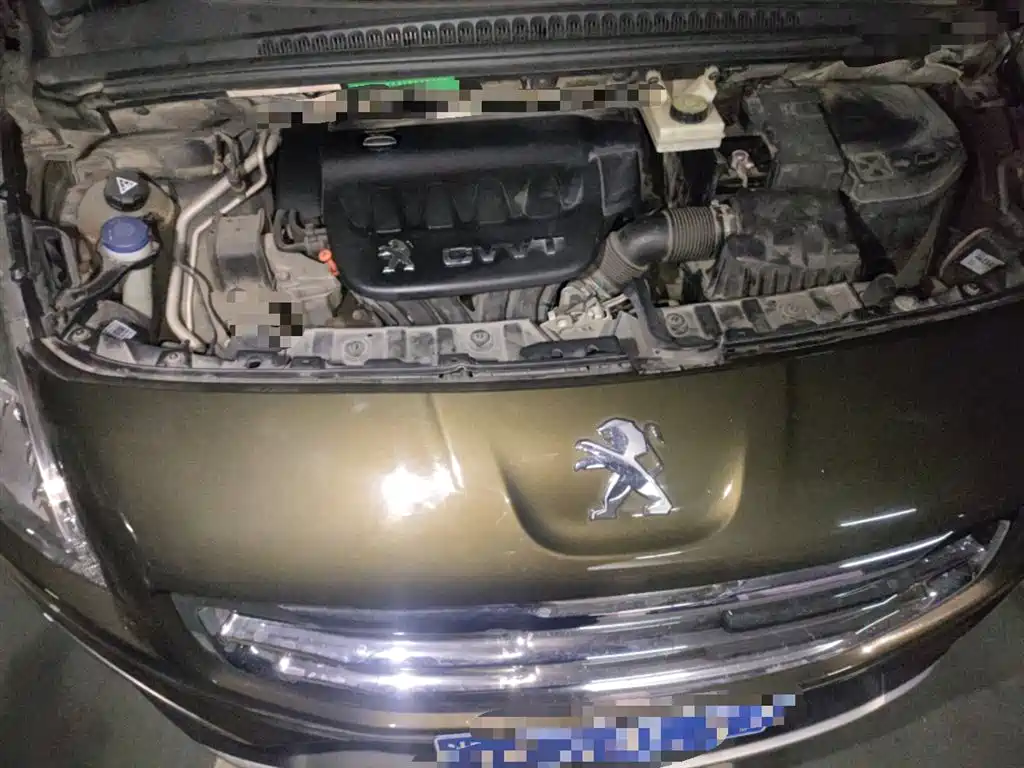 Peugeot 3008 2013 2.0L Automatic Classic Edition фото 11