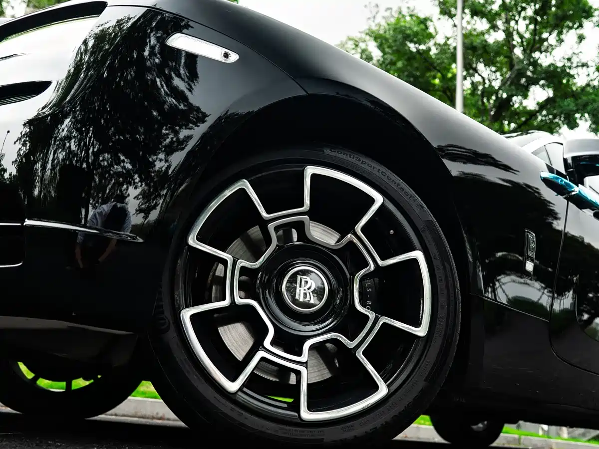 Фото 4 - Rolls-Royce Wraith