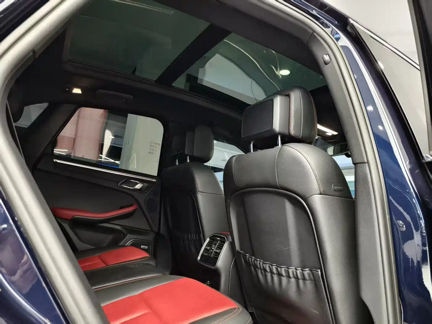 Porsche Macan 2021 Macan 2.0T фото 11