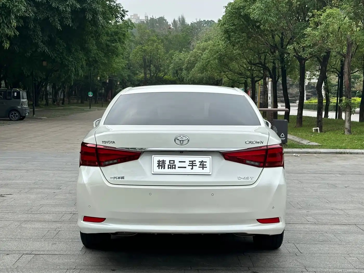 Toyota Crown 2015 2.0T Fashion фото 17
