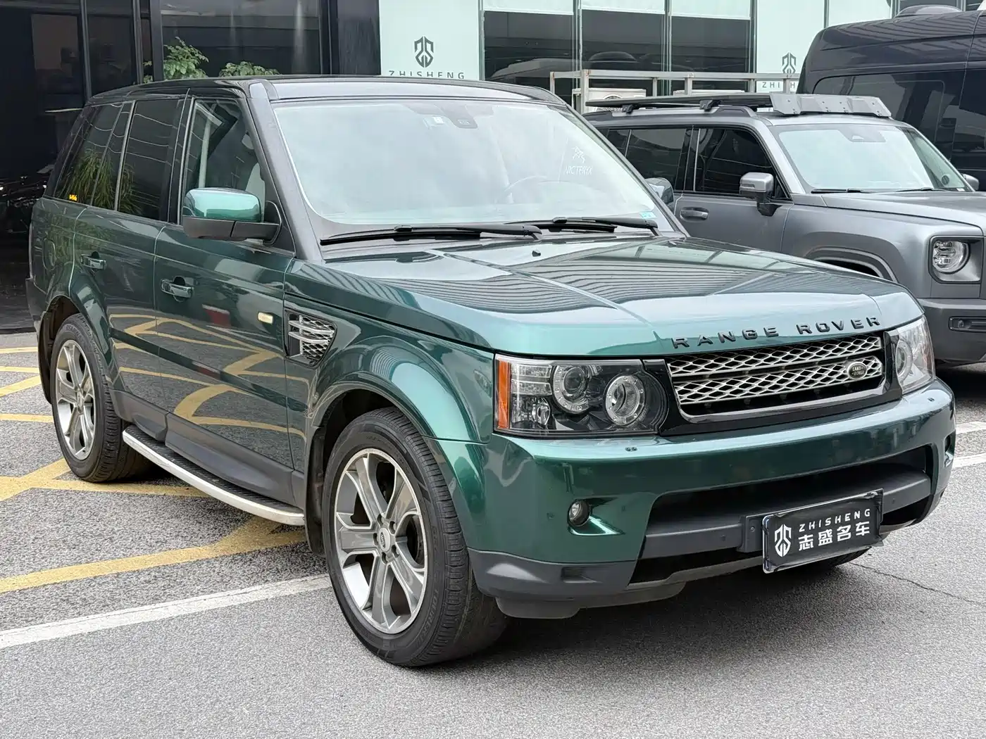 Land Rover Range Rover Sport 2012 5.0 NA V8 HSE фото 3