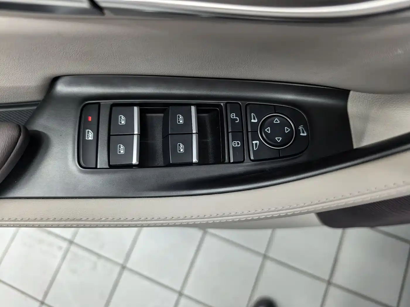 BYD Song PLUS PHEV 2025 DM-i Smart Driving Edition 112KM Honor фото 8