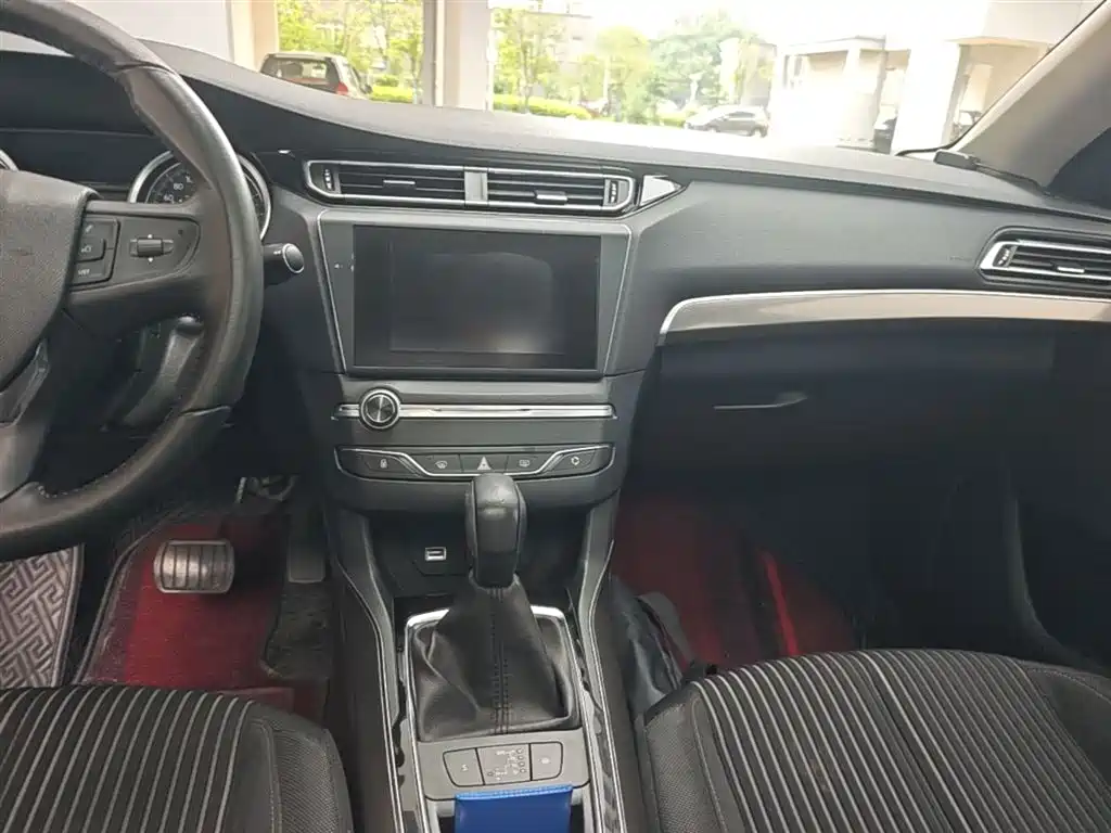 Peugeot 408 2018 350THP Automatic Luxury Edition фото 13