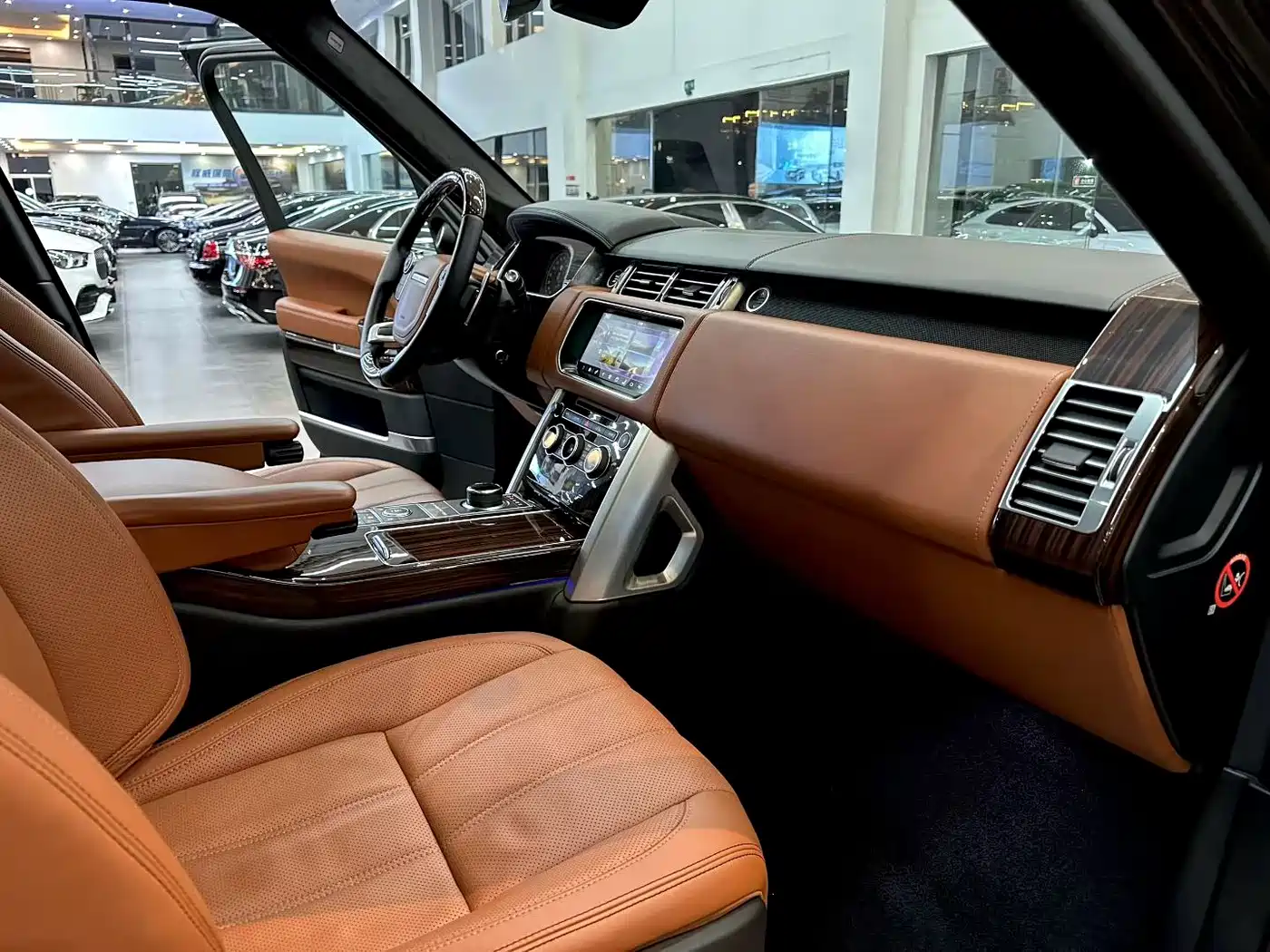 Land Rover Range Rover 2017 3.0 SC V6 Vogue SE Autobiography LWB фото 9