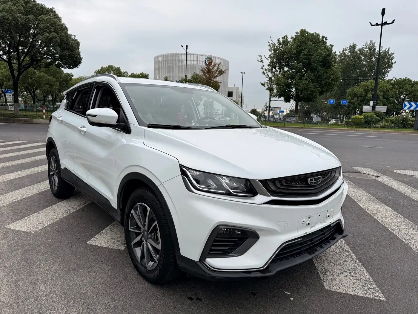 Photo 3 - Geely Binyue