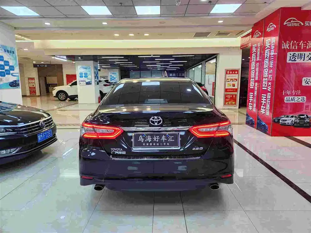 Toyota Camry 2018 2.5G Luxury Edition фото 8
