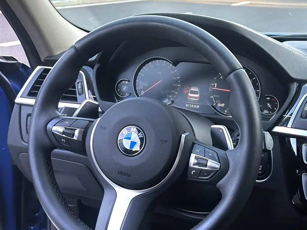 BMW 3 Series 2019 320Li M Sport Black Night Edition фото 9