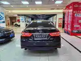 Фото 8 - Toyota Camry