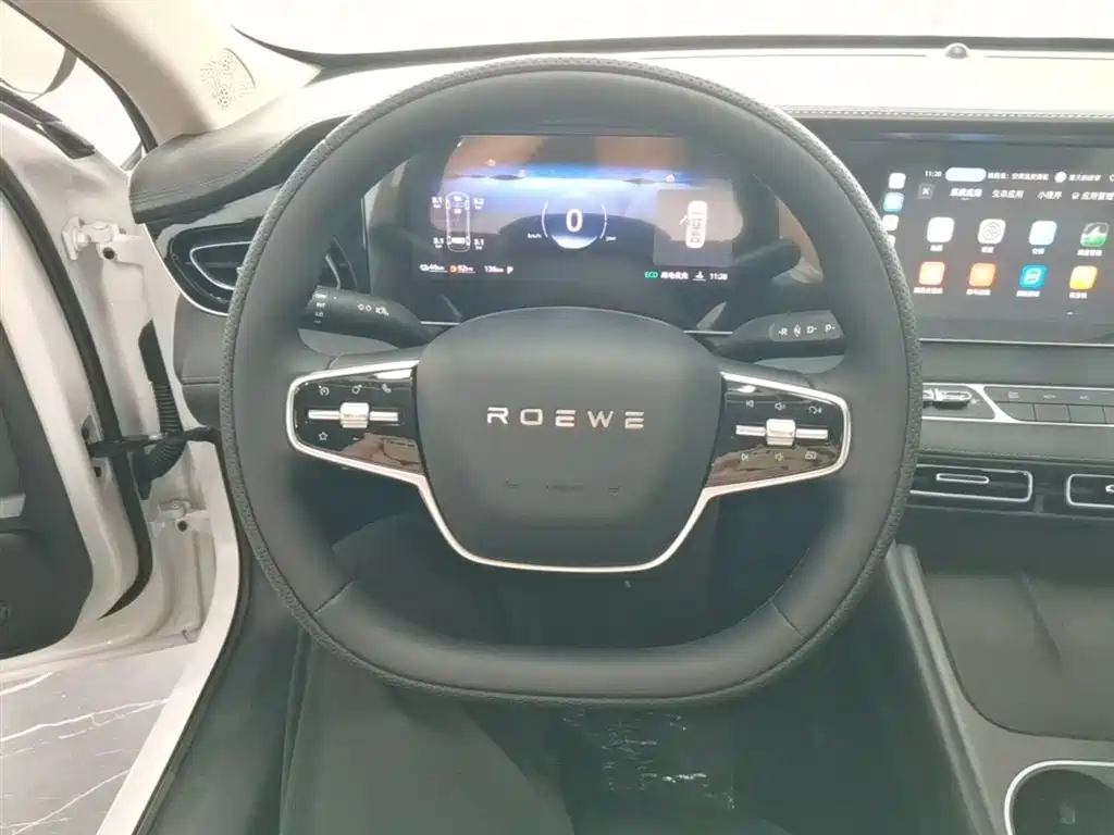 Фото 11 - Roewe D7