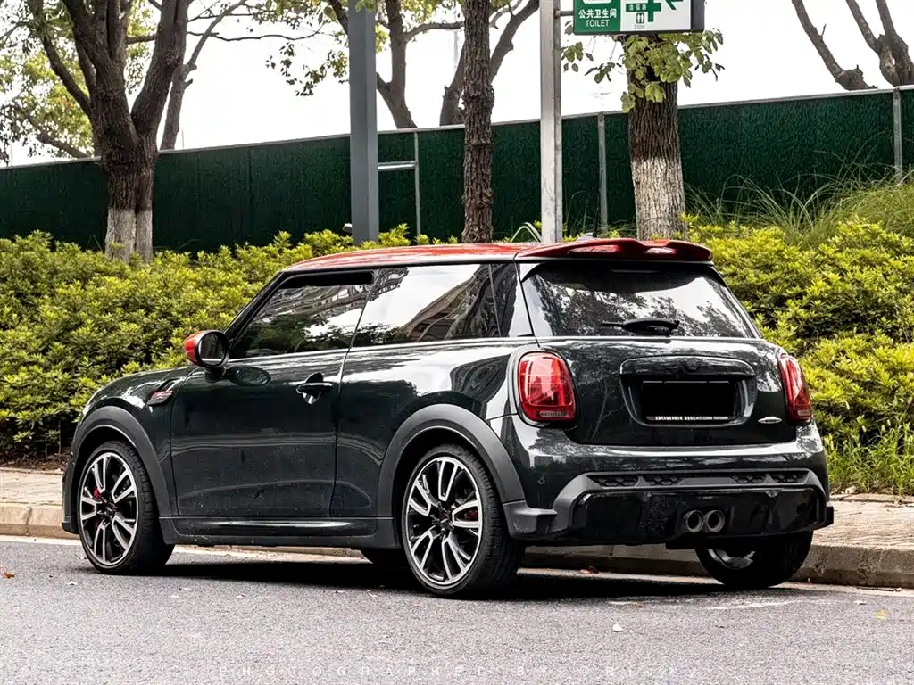 MINI JCW