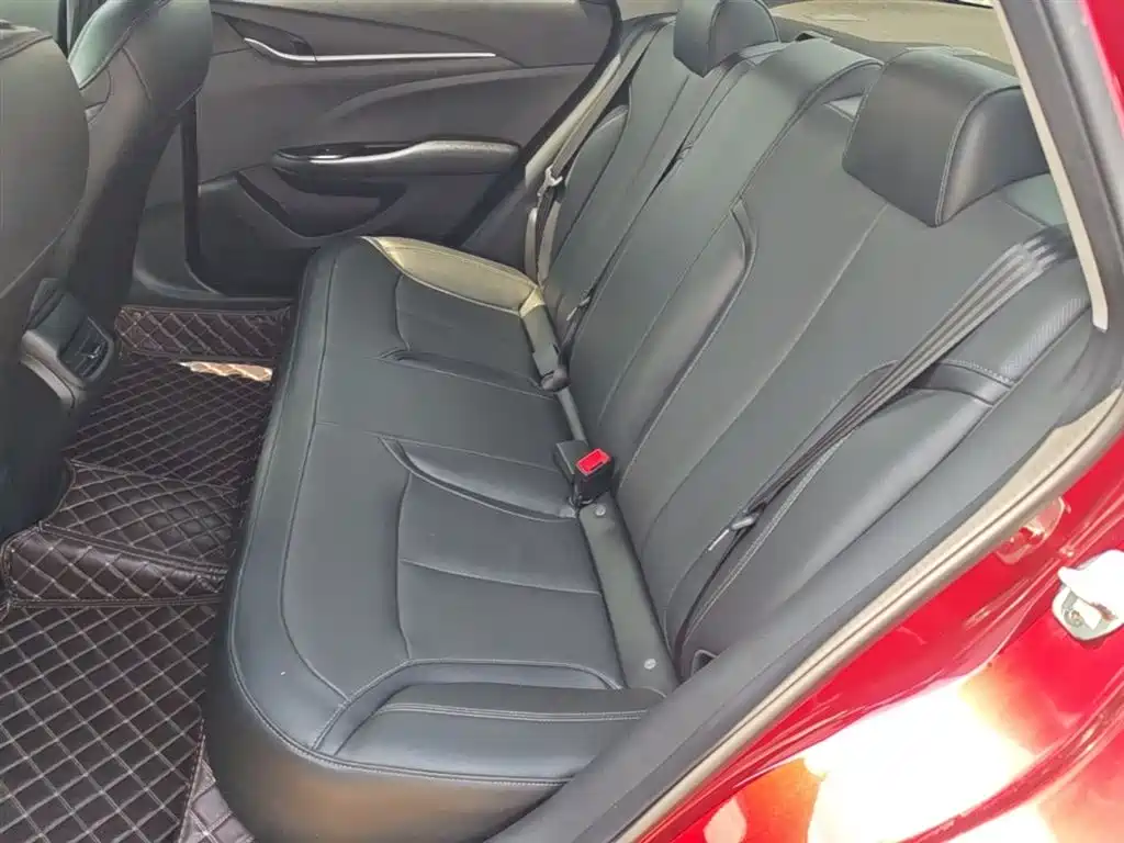 Фото 17 - Buick Excelle