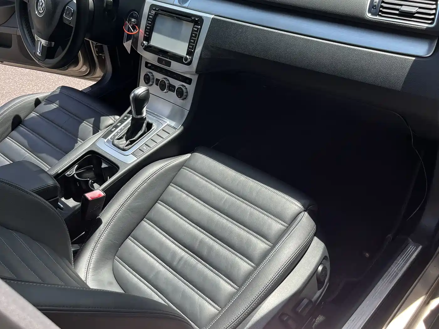 Volkswagen FAW-Volkswagen CC 2015 1.8TSI Premium фото 9