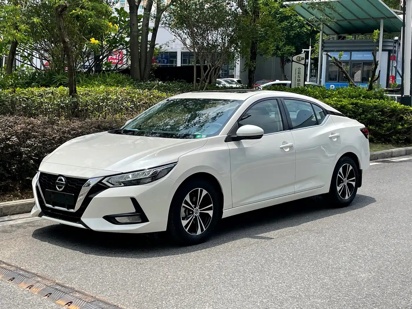 Nissan SYLPHY