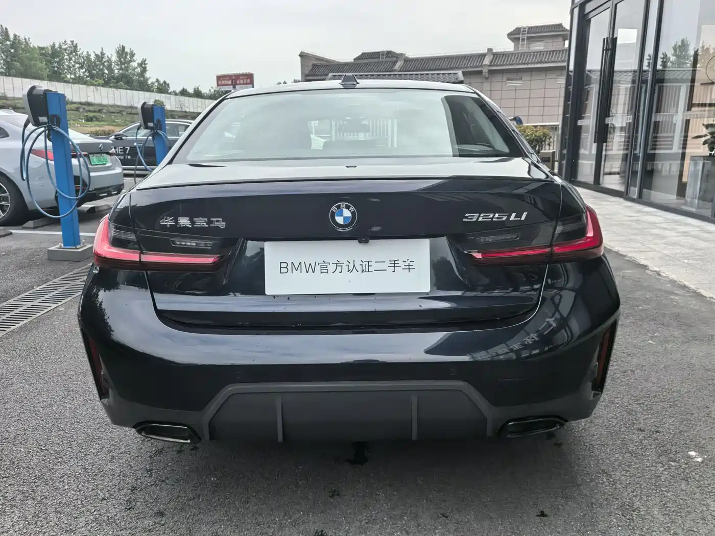 BMW 3 Series 2024 325Li M Sport Shadowline Package фото 5