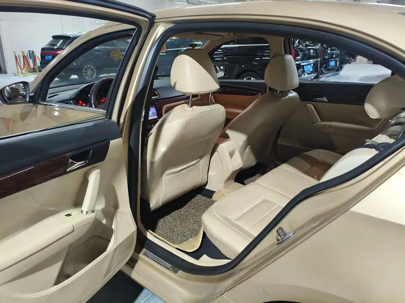 Volkswagen Lavida 2013 Facelift Classic 1.6L Automatic Comfort фото 10