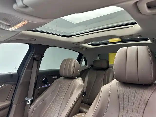 Mercedes-Benz E-Class 2019 E 260 L фото 12