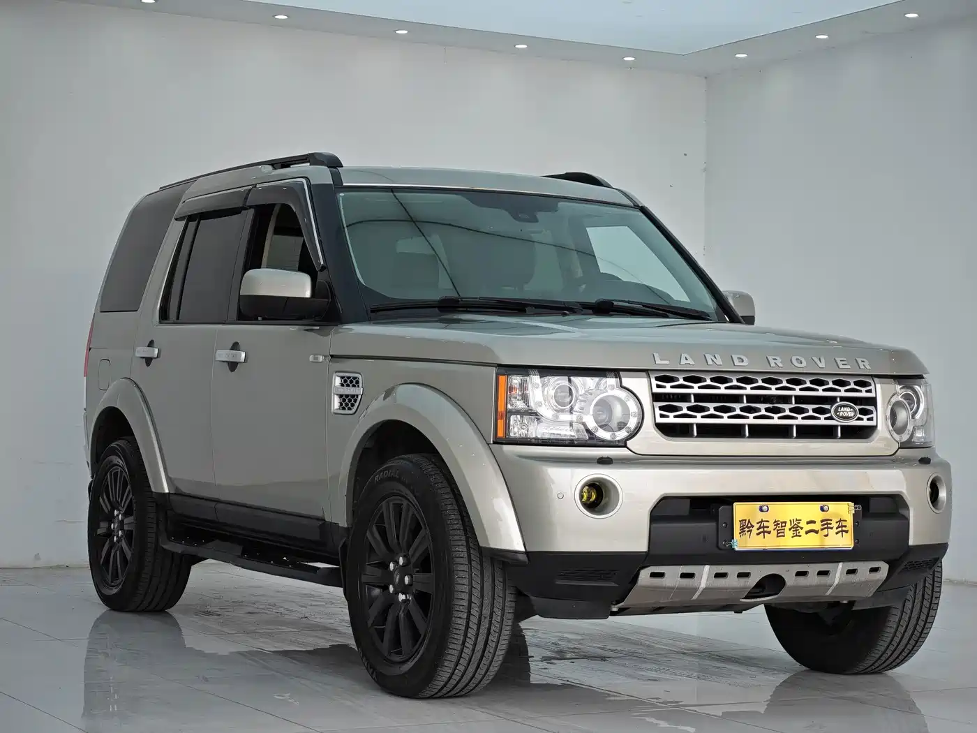 Фото 3 - Land Rover Discovery